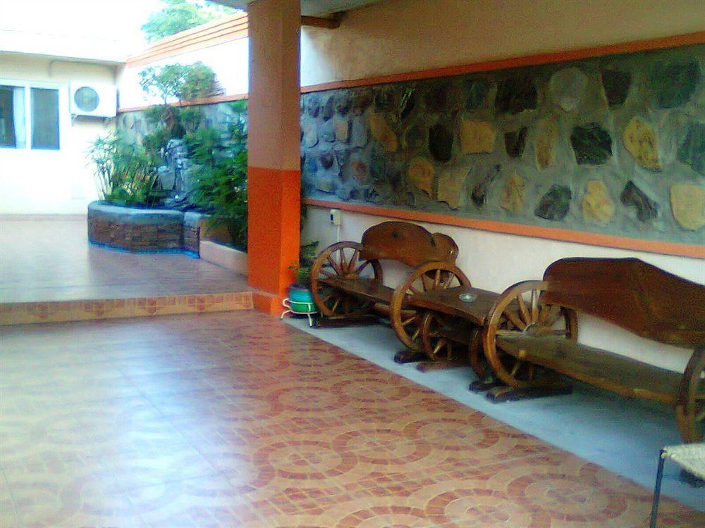Gani Hotel Angeles Exterior photo